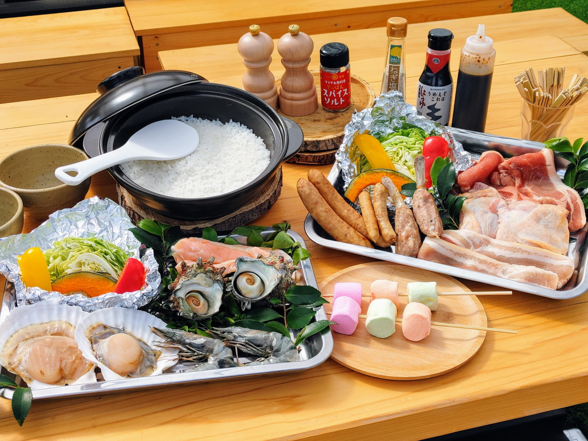 焼肉スタイルで楽しむ海鮮とお肉のバーベキュー