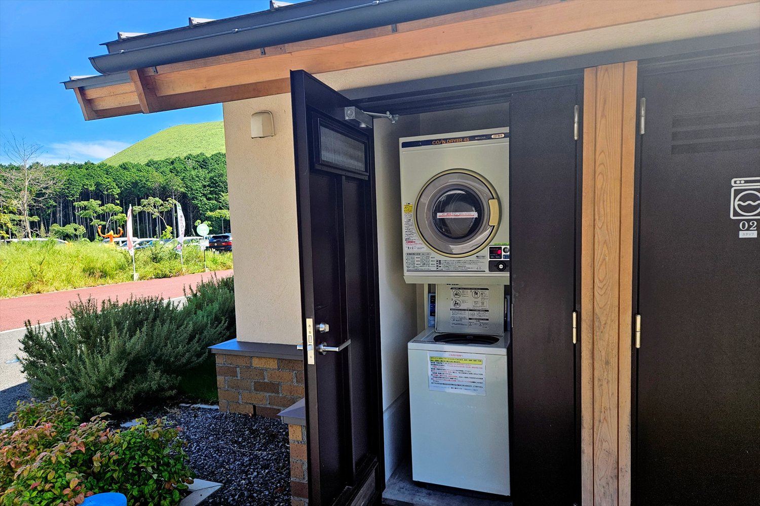 RVパーク利用者に嬉しいコインランドリー