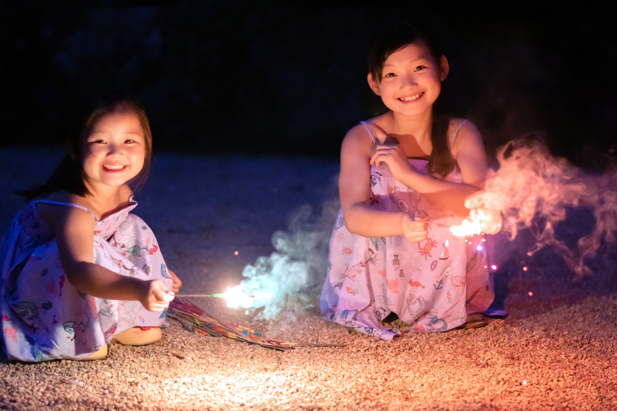 RVパークでは指定場所で花火も楽しめます