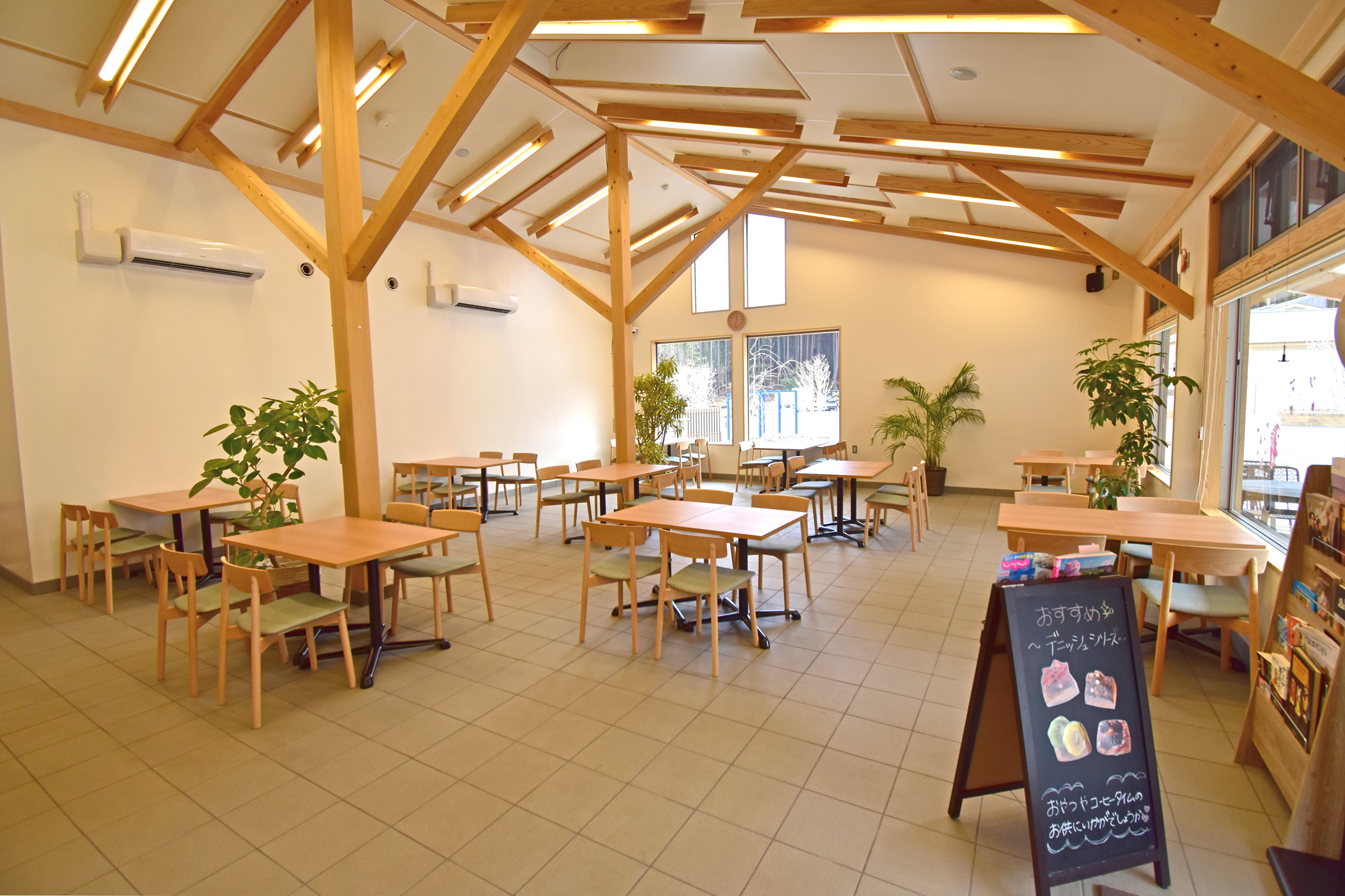 ベーカリー＆カフェ