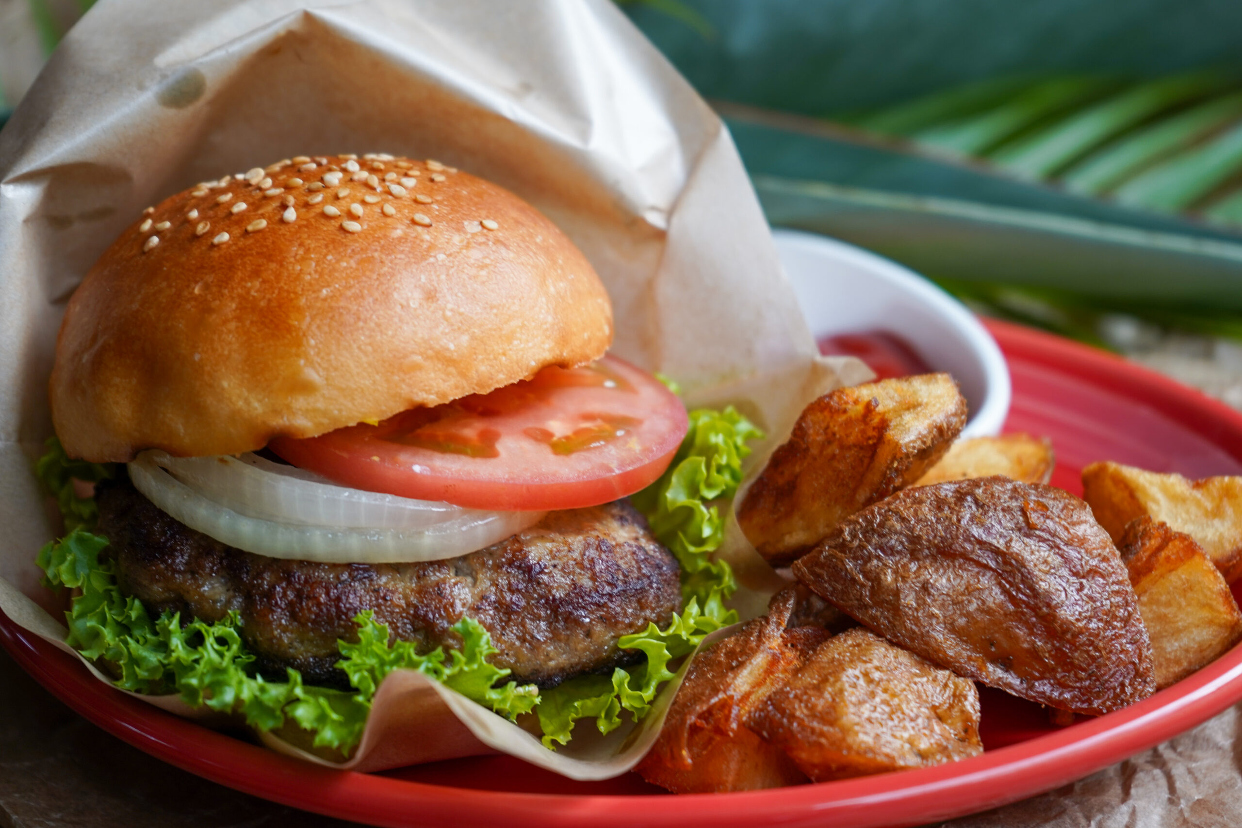 AGEDのビーフハンバーガー：ジューシーでおいしい